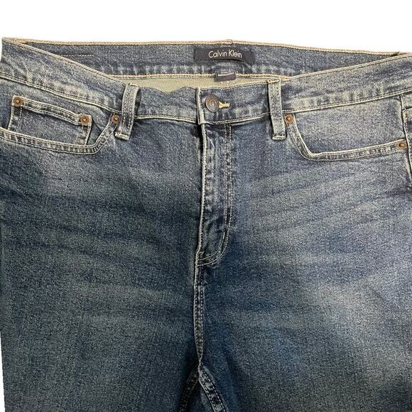 Calvin Klein Straight Leg Mom Jeans Sz 12 - Picture 6 of 8